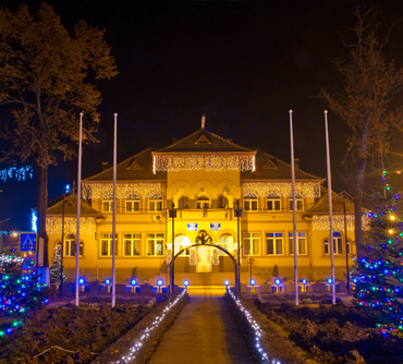 Iluminat decorativ Turda, instalație luminoasă festivă 2 din 19